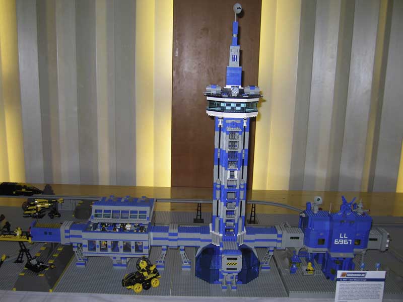 048_ll6967-moonbase.jpg