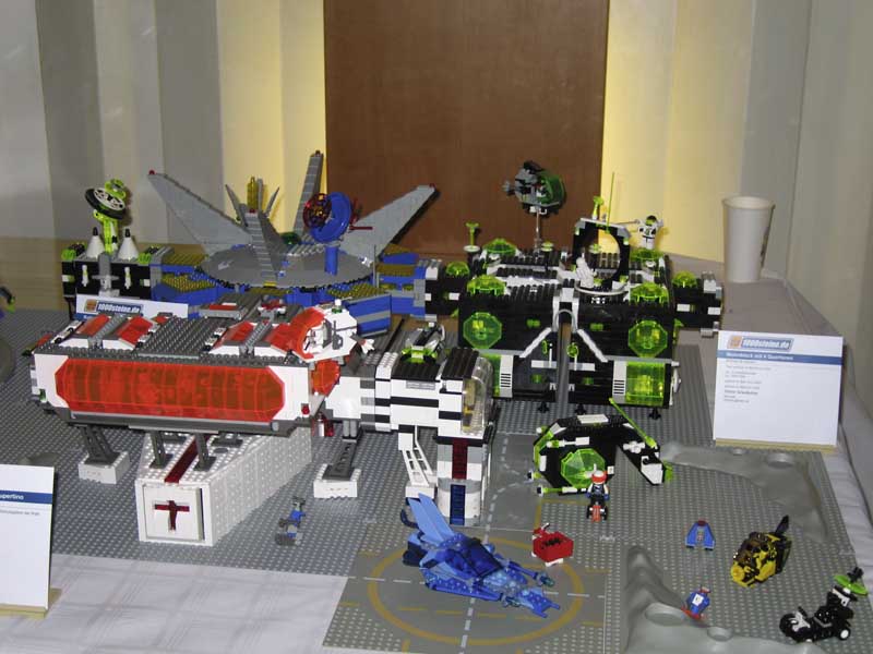 048_moonbase_modules.jpg