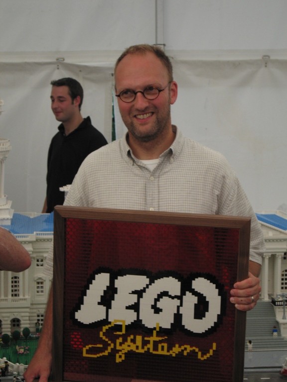006_lego_75_years.jpg