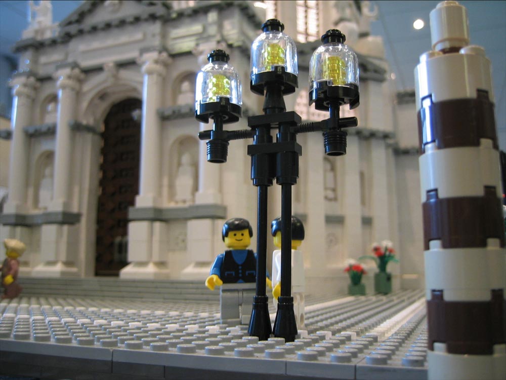 008_santa_maria_della_saute_piazza.jpg