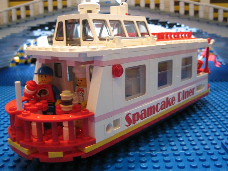 001_spamcake_diner.jpg