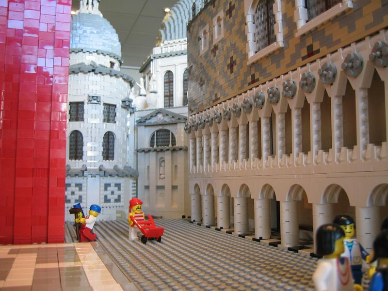 049_venice_piazza.jpg
