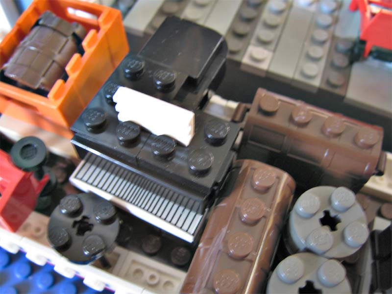 003_piano_on_boat.jpg