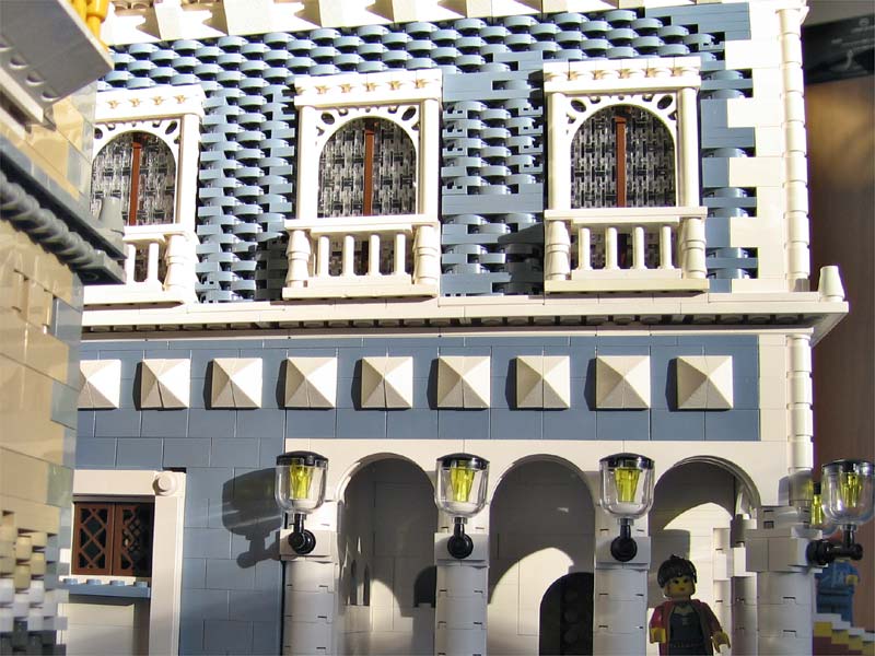 018_venice_blue_house.jpg