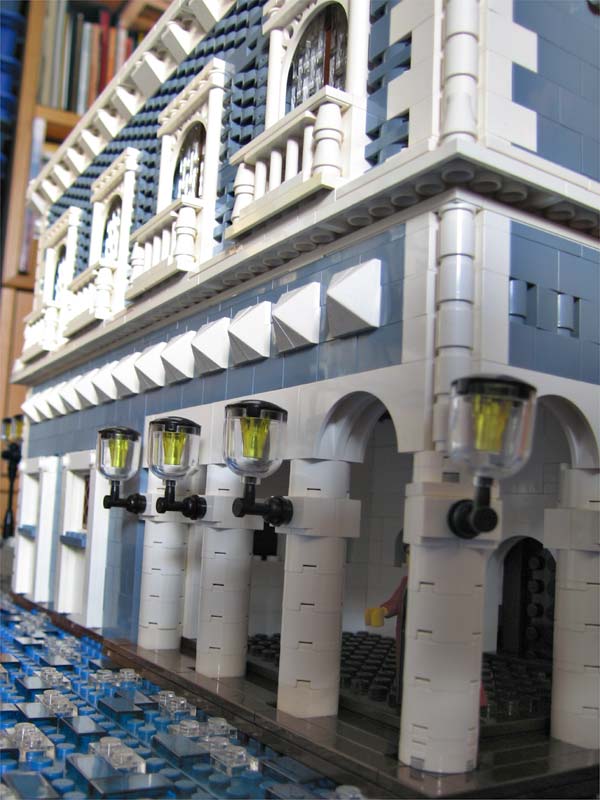 020_venice_blue_house.jpg