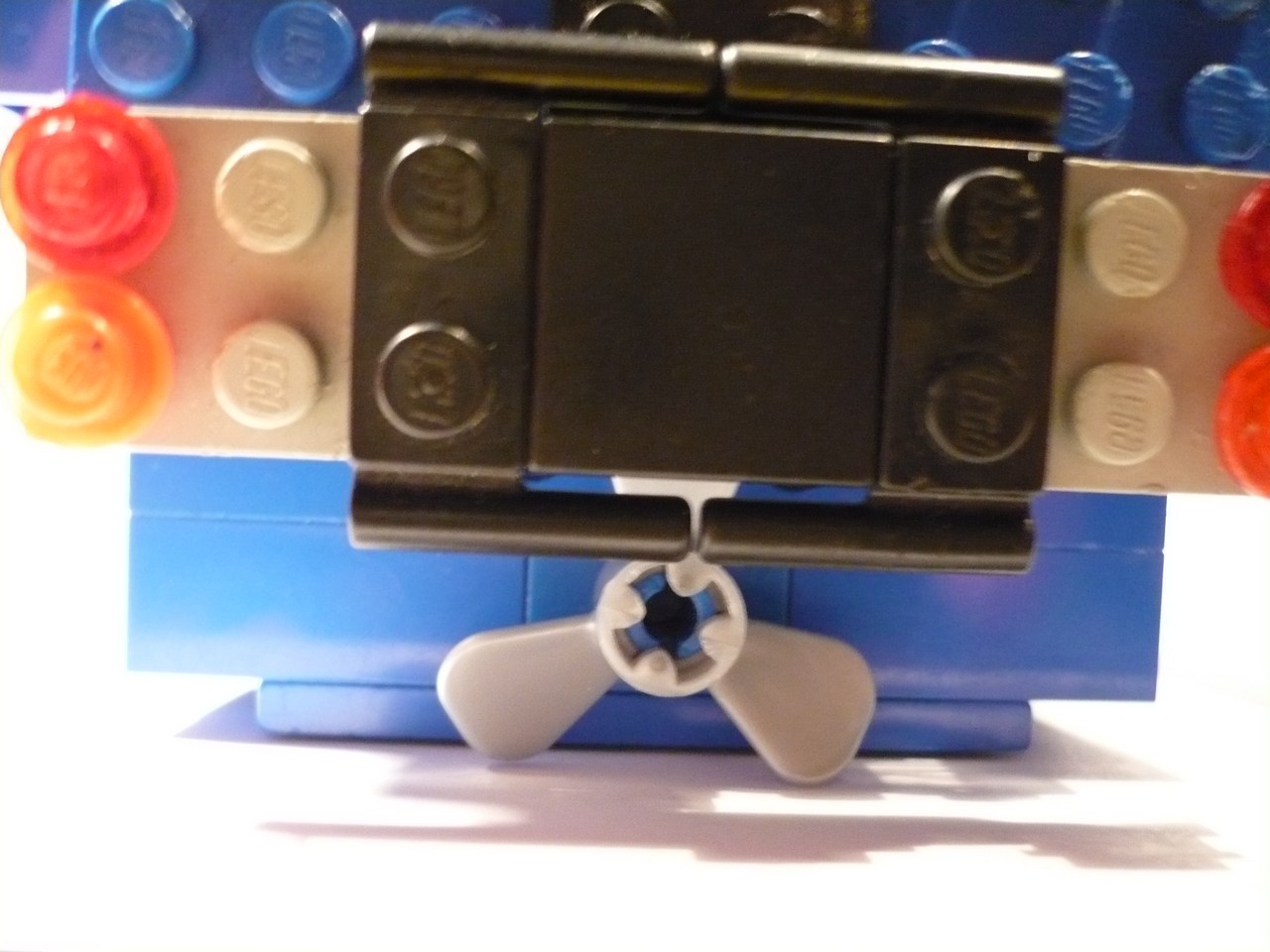 detalis1.jpg