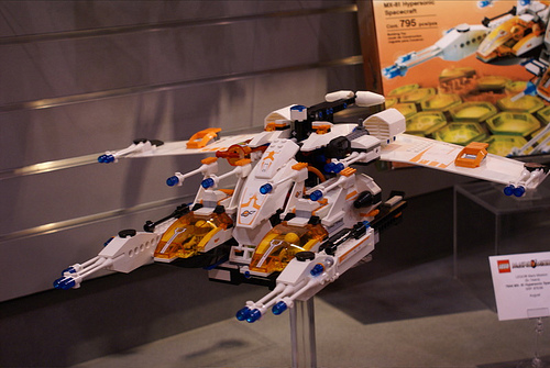 hypersonic_operations_aircraft_at_2008_toy_fair.jpg
