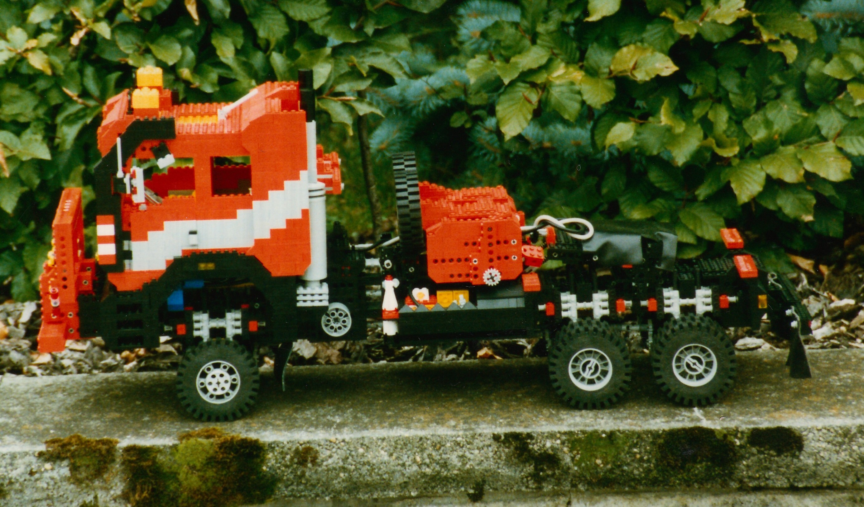 mb_sattelschlepper_3.jpg
