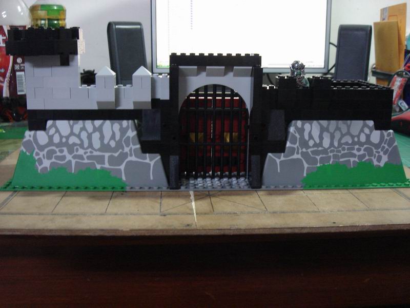 castle_gate-unfinished_001.jpg