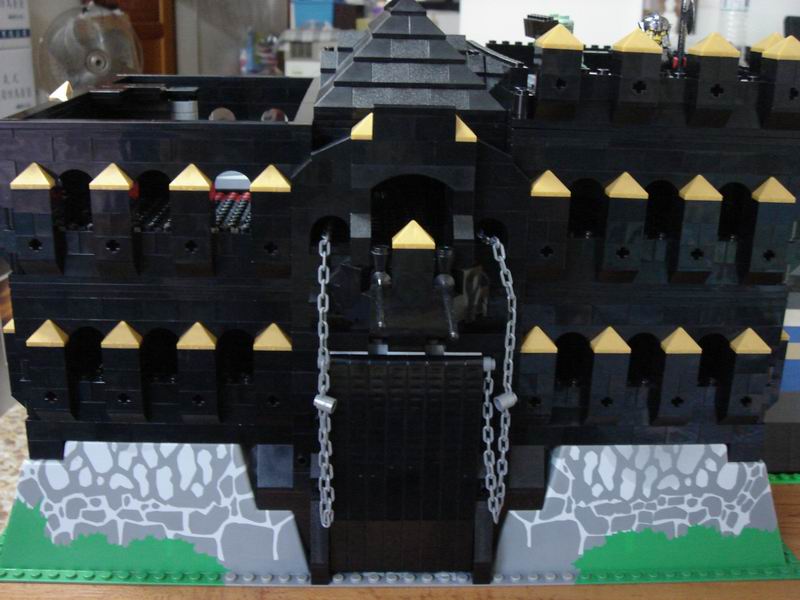 castle_gate-unfinished_112.jpg