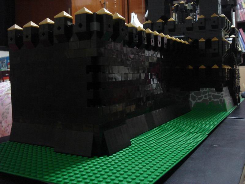 castle_gate-unfinished_130.jpg