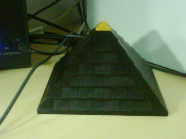 pyramid_02.jpg