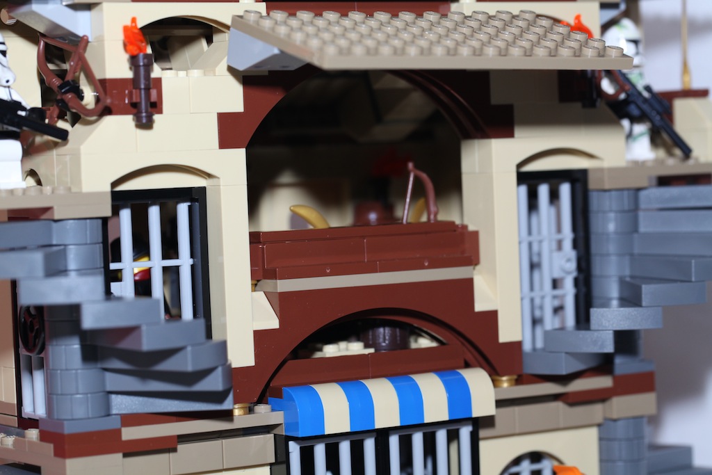 moc79004prison-05.jpg