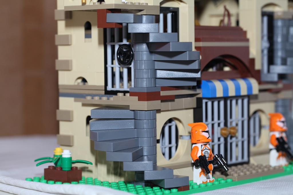 moc79004prison-09.jpg