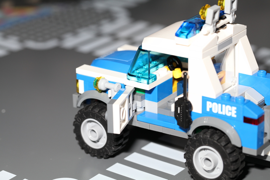 4438policetruck-06.jpg