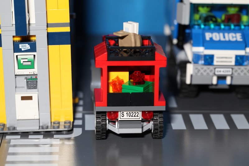moc10222postcar-05.jpg