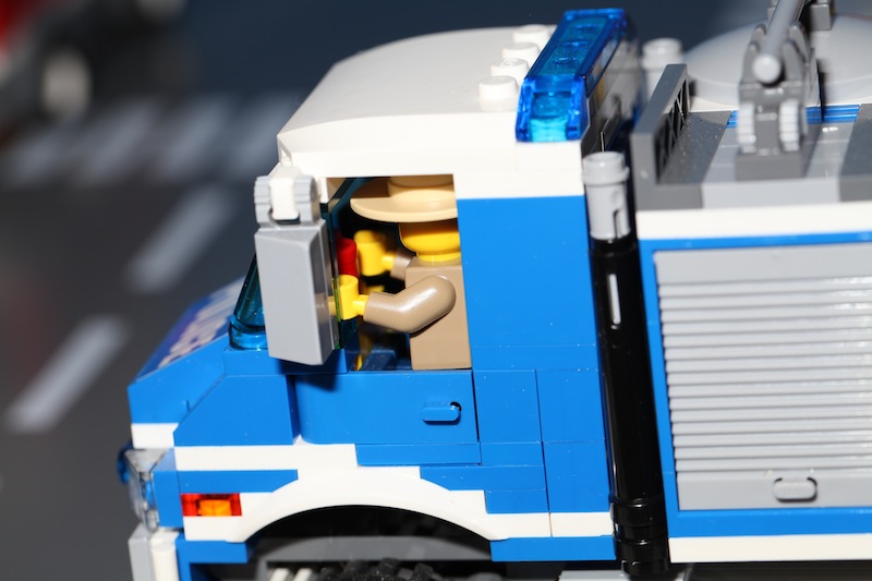 moc4205truck-05.jpg