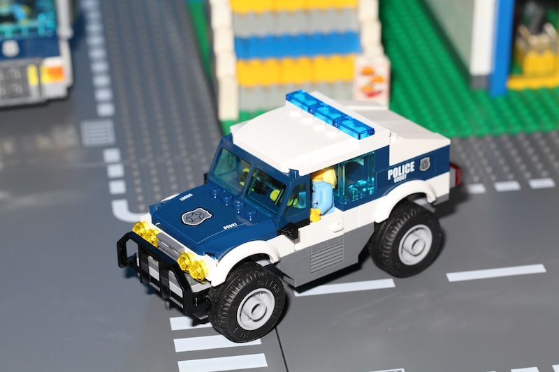 moc60007humvee-01.jpg
