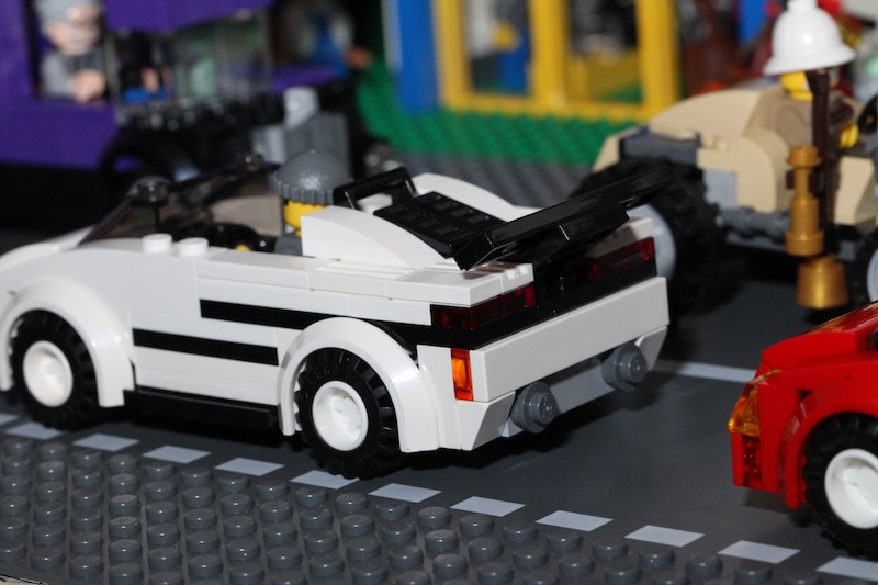 moc60007sportscar-4.jpg