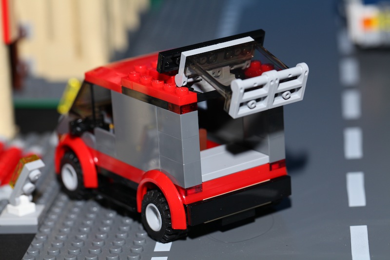 moc60008van-02.jpg