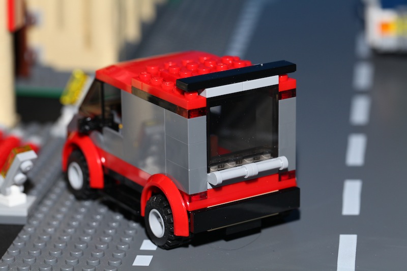 moc60008van-03.jpg
