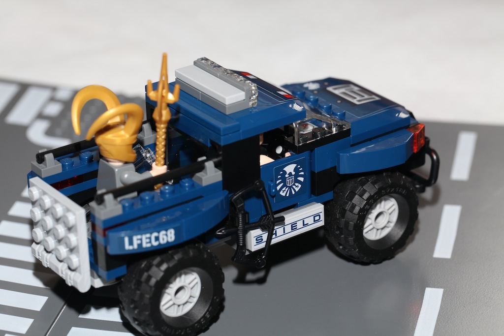 moc6867jeep-01.jpg