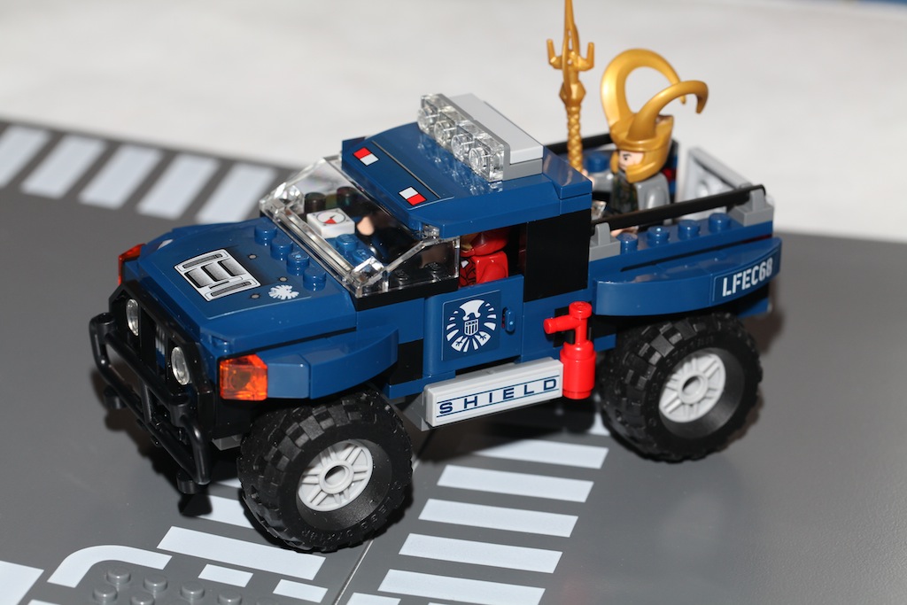 moc6867jeep-02.jpg