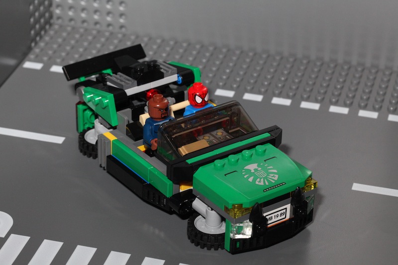 moc76004car-06.jpg