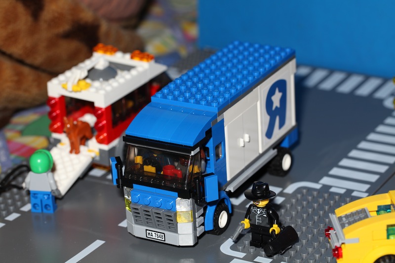 moc7848truck-01.jpg