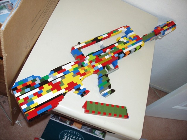 famas-v1.0-p02.jpg
