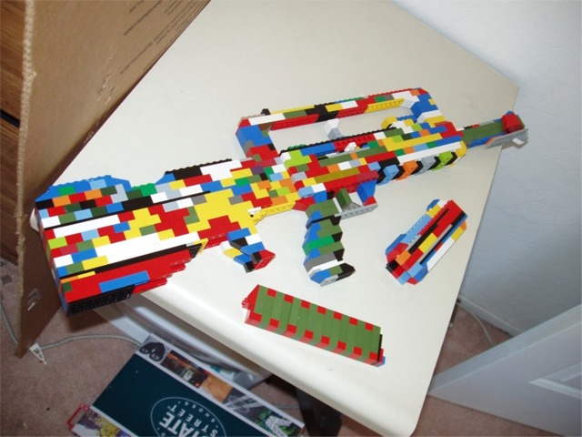 famas-v1.0-p03.jpg