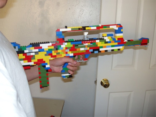 famas-v1.0-p10.jpg