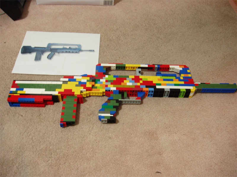 famas_-_01.jpg