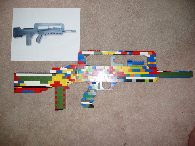 famas_-_05.jpg