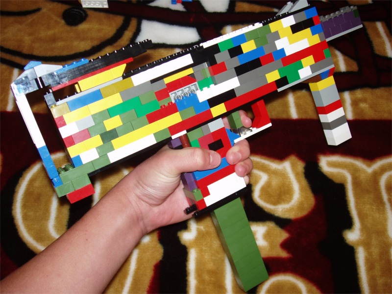 mac10_05.jpg