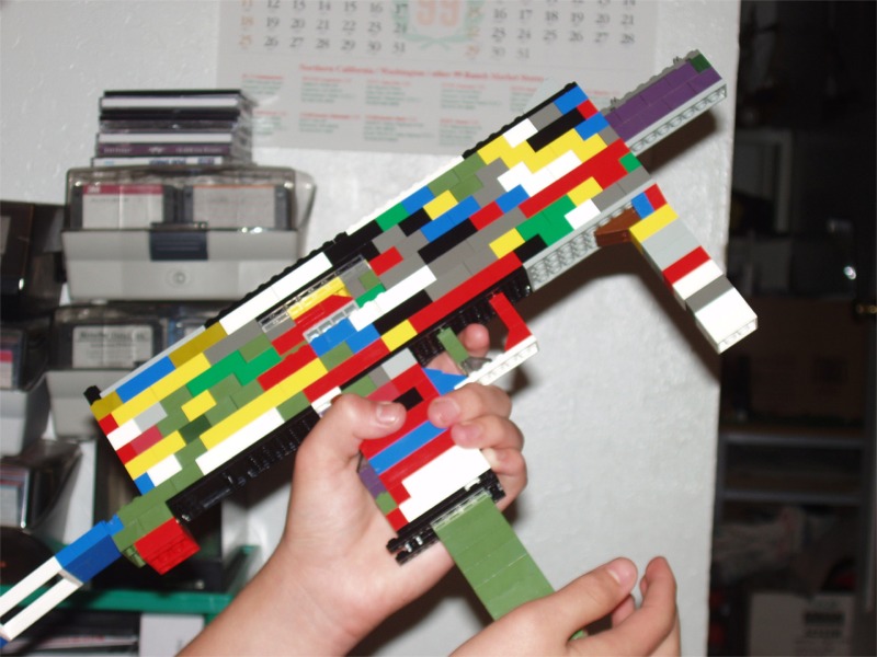 mac10_09.jpg