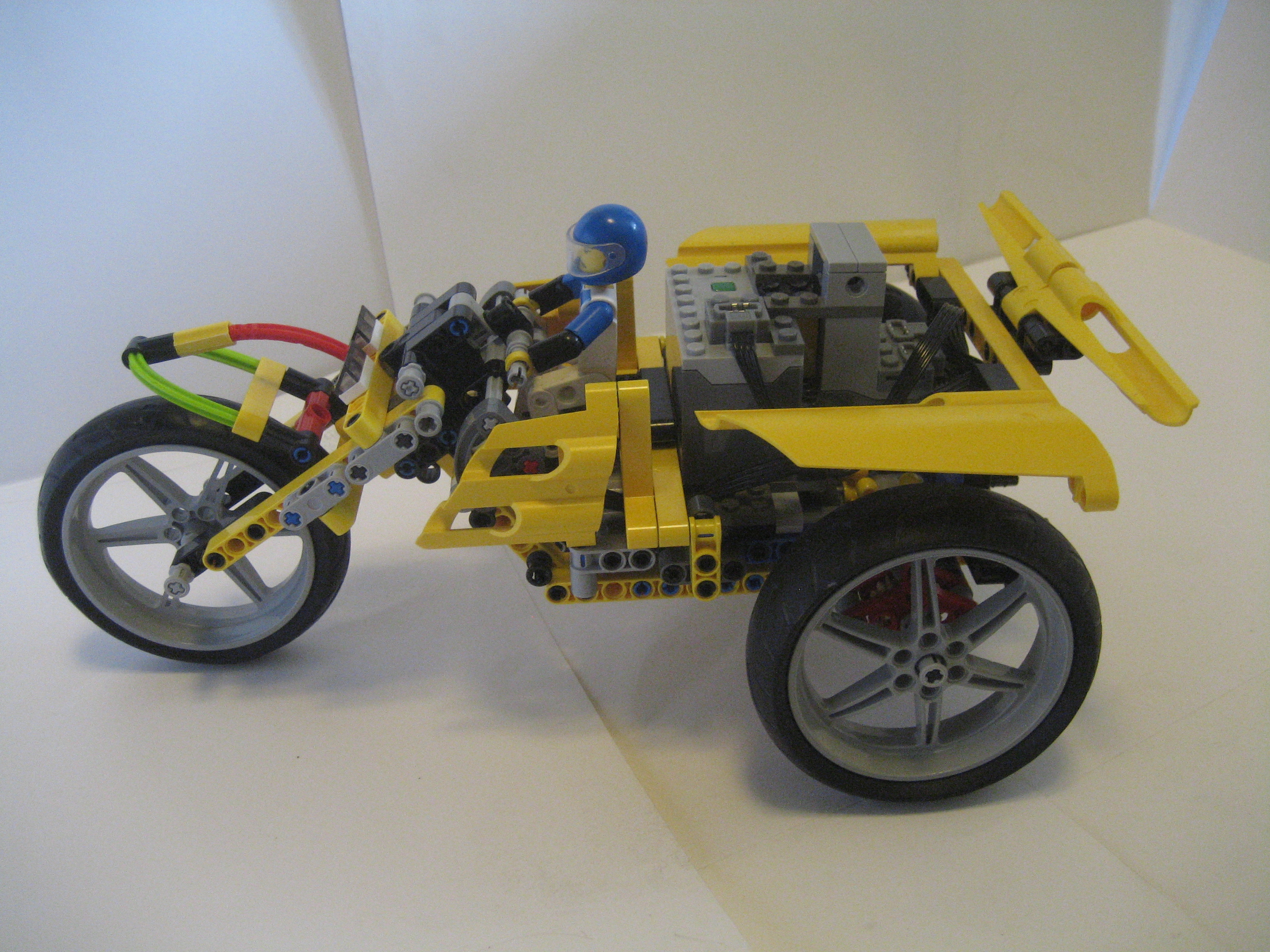 tricycle_1.jpg