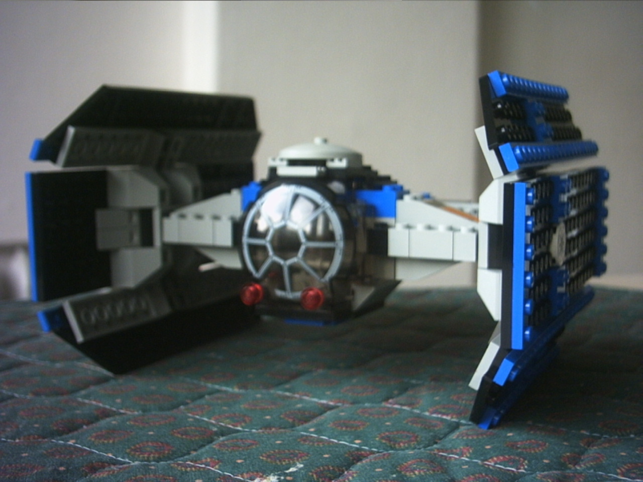 tie_fighter2.jpg