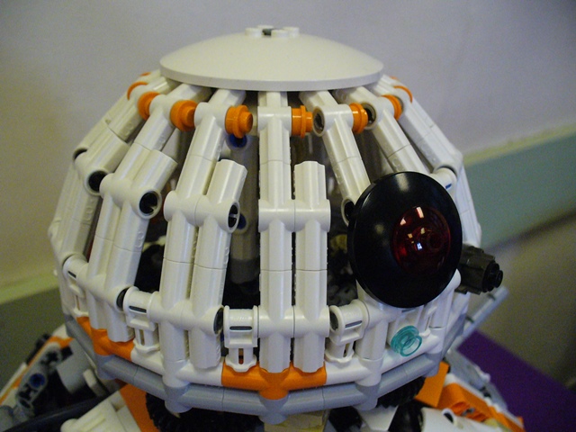 bb-8_droid_m_bellis_p10-06.jpg