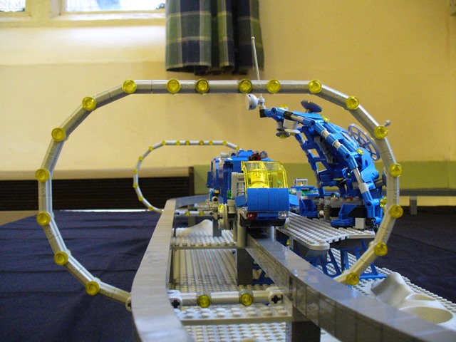 1_m_bellis_space_monorail_p02-06.jpg