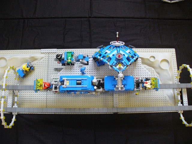 1_m_bellis_space_monorail_p02-08.jpg
