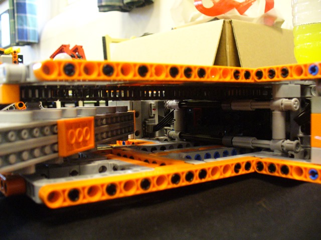 moc20_robot_by_jamie_douglas.jpg