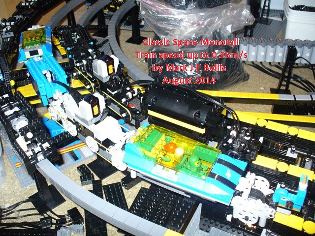 u_mbellis_csm04_3_trains_curve2.jpg
