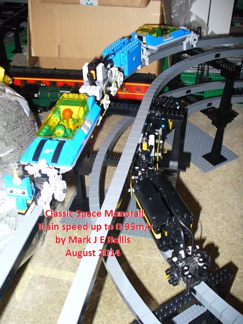 u_mbellis_csm11_train_stack2.jpg