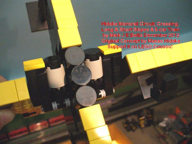 y_new_monorail_crossing3.jpg