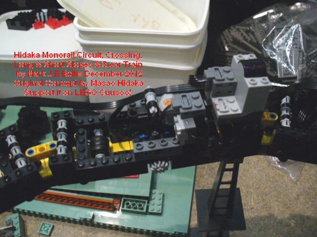 y_new_monorail_train_car2.jpg