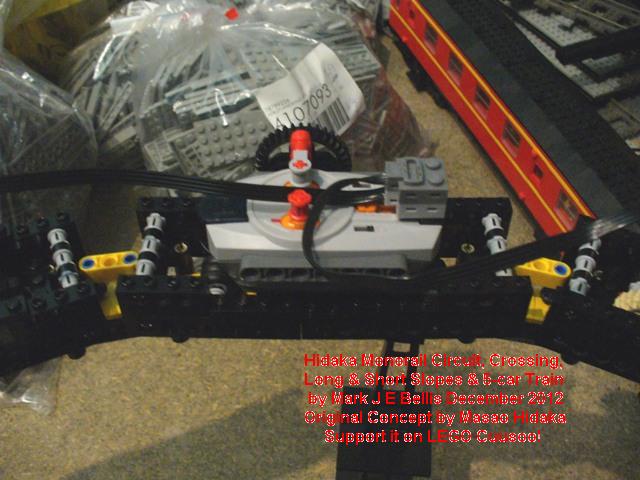 y_new_monorail_train_car4.jpg