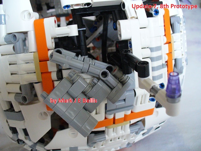 zs_m_bellis_bb-8_droid_p8-04.jpg