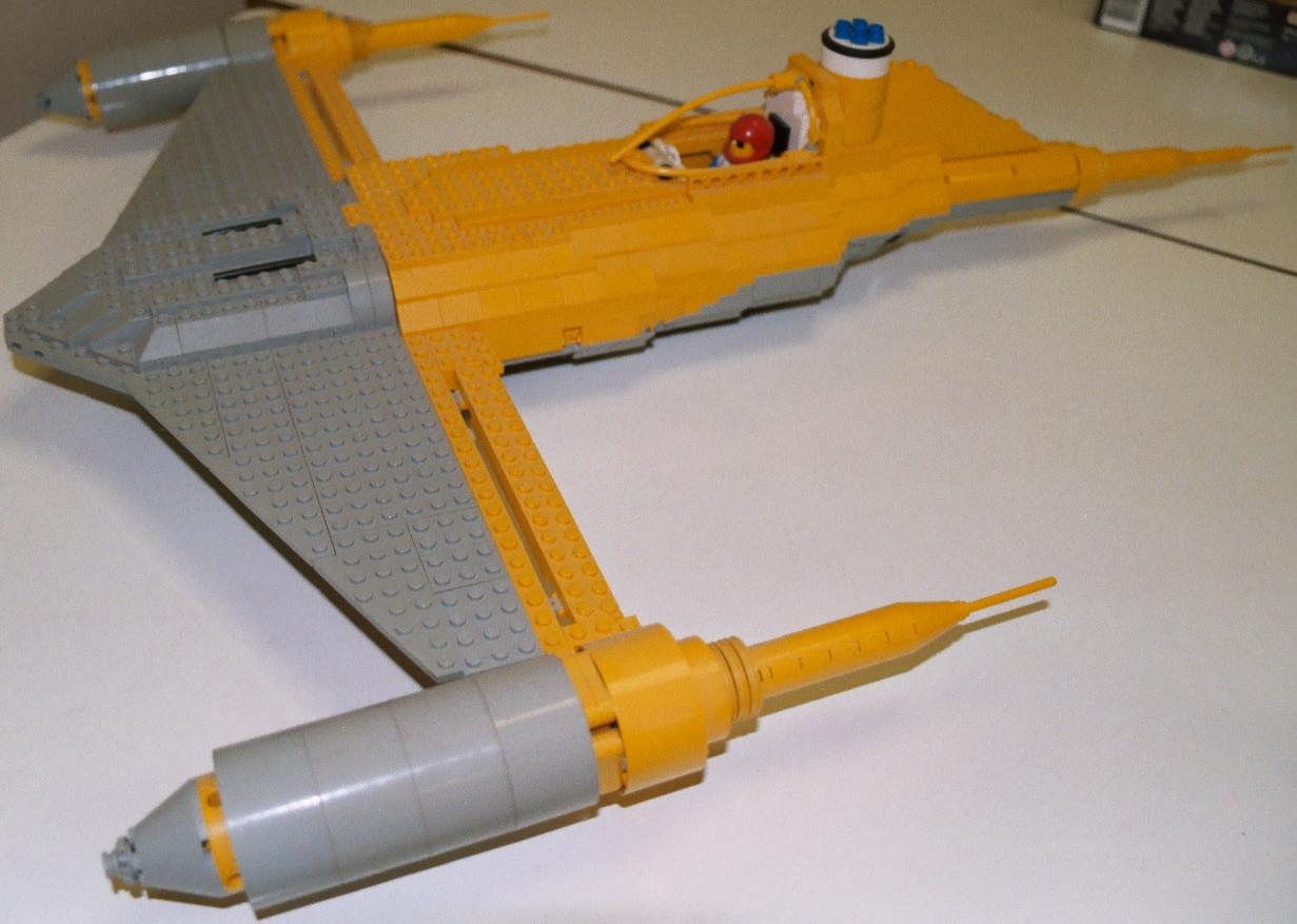 naboo_side_ba_agm_2004.jpg