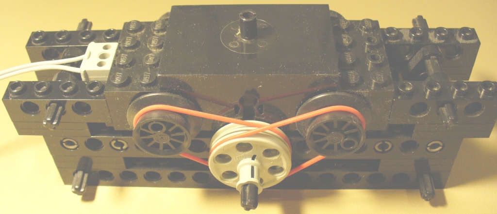 0_technic_power_from_12v_train_motor_1.jpg